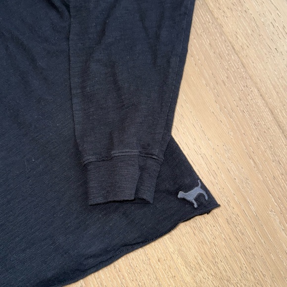 PINK by Victoria’s Secret long sleeve tshirt hoodie black size medium - Picture 3 of 4